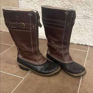 Sorel Brown and Black Winter Boots - women’s size 9